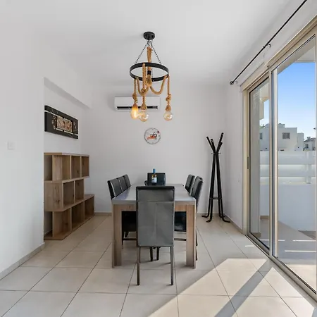 Azure Pearl 3br Superior Seaside , Protaras