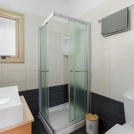 Villa Azure Pearl 3br Superior Seaside , Protaras *