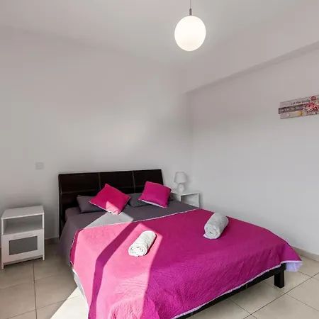 Azure Pearl 3br Superior Seaside , Protaras *